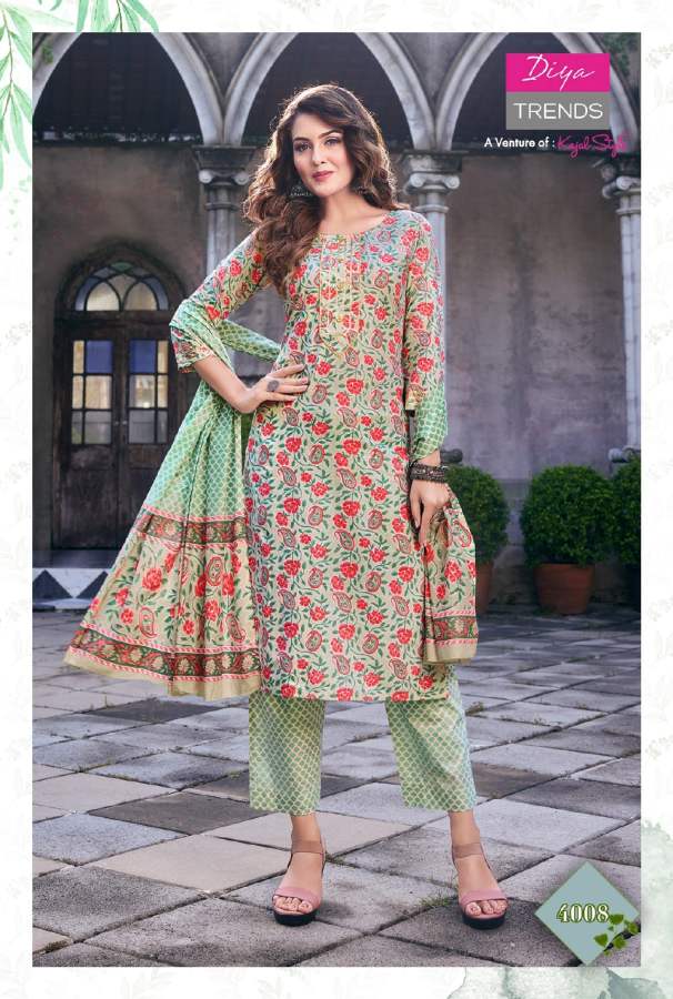 Odhani 4 Classy Exclusive Wear Wholesale Kurti With Pant And Dupatta Collection